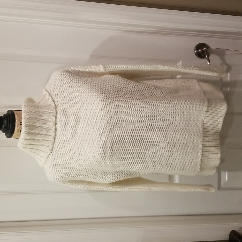 JCP cream soft winter sweater size L